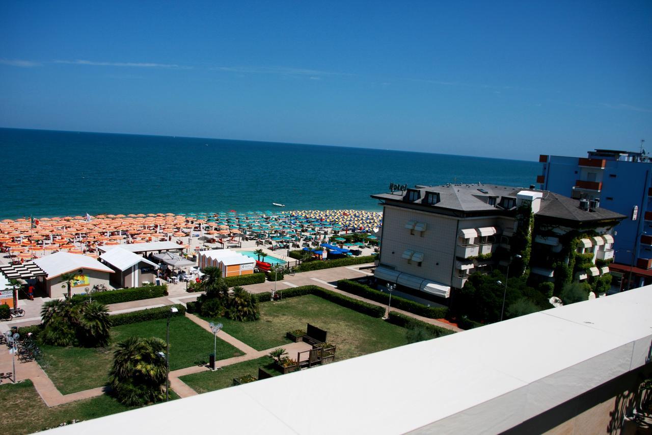 Hotel Beaurivage Fano Dış mekan fotoğraf