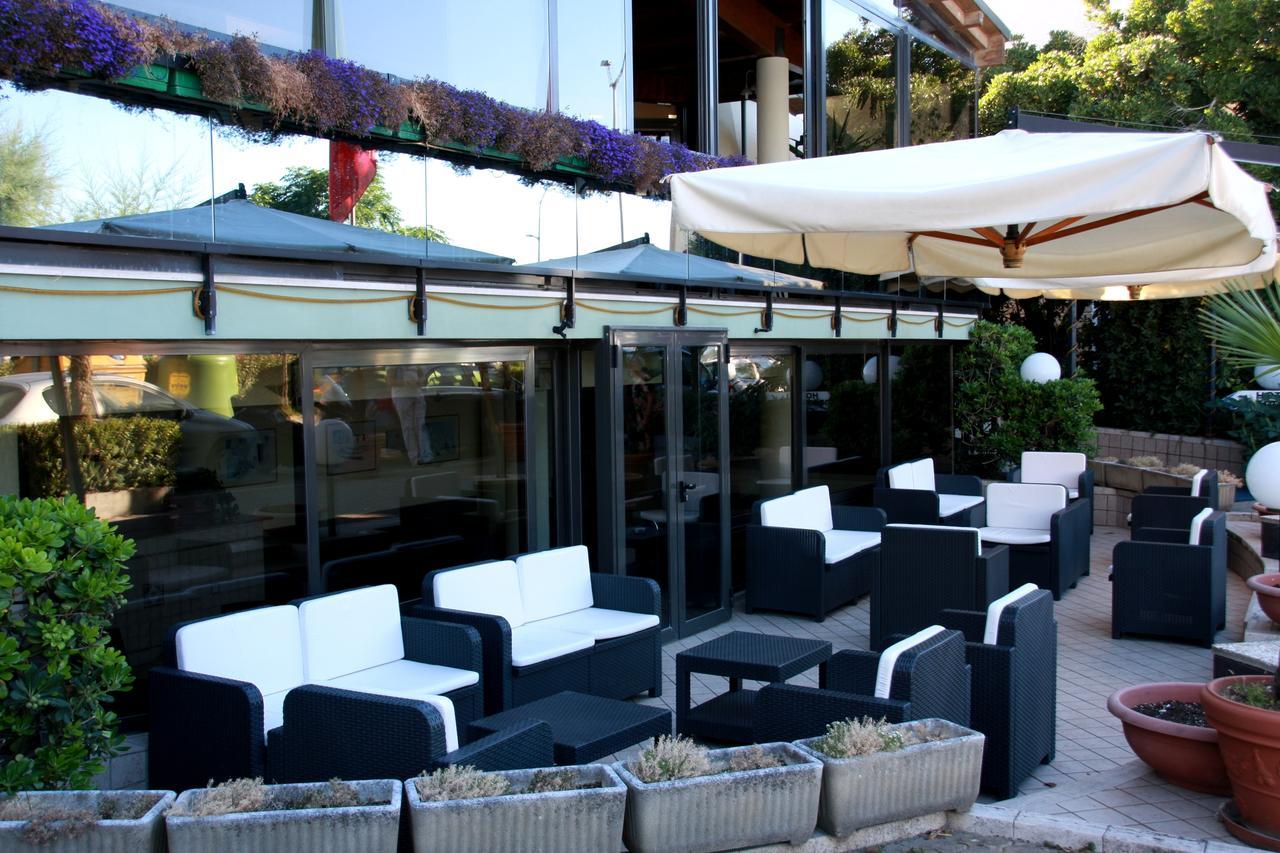 Hotel Beaurivage Fano Dış mekan fotoğraf