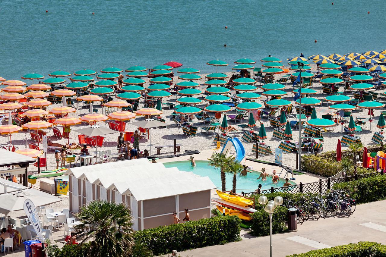 Hotel Beaurivage Fano Dış mekan fotoğraf